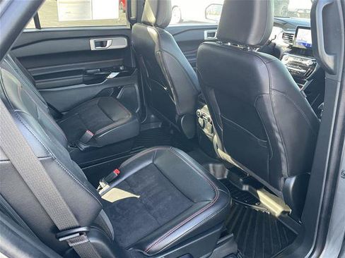 Certified 2023 Ford Explorer ST-Line w/ Class IV Trailer Tow Package AWD/4WD image 31
