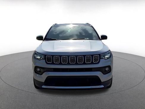 Used 2025 Jeep Compass Limited AWD/4WD image 4