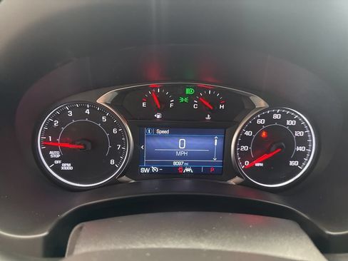 Used 2024 GMC Terrain SLE AWD/4WD image 29