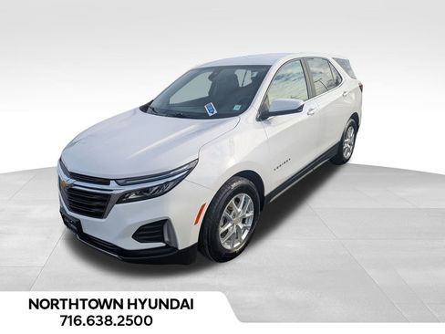 Used 2022 Chevrolet Equinox LT image 3