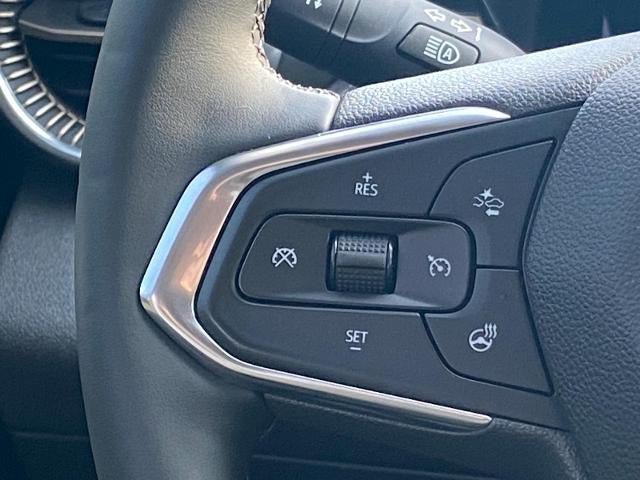 Used 2024 Chevrolet Trax ACTIV w/ Sunroof Package FWD image 8