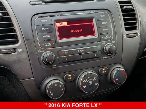 Used 2016 Kia Forte LX FWD image 21