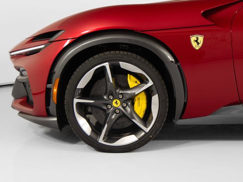 Certified 2025 Ferrari Purosangue image 9