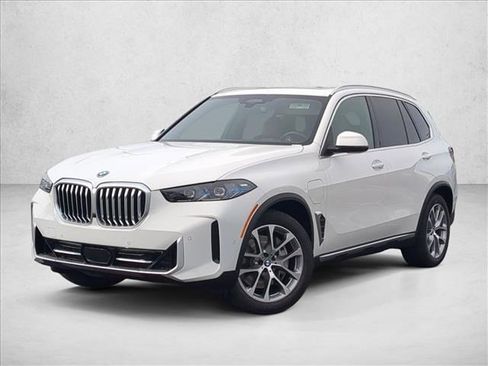 New 2026 BMW X5 xDrive50e image 1