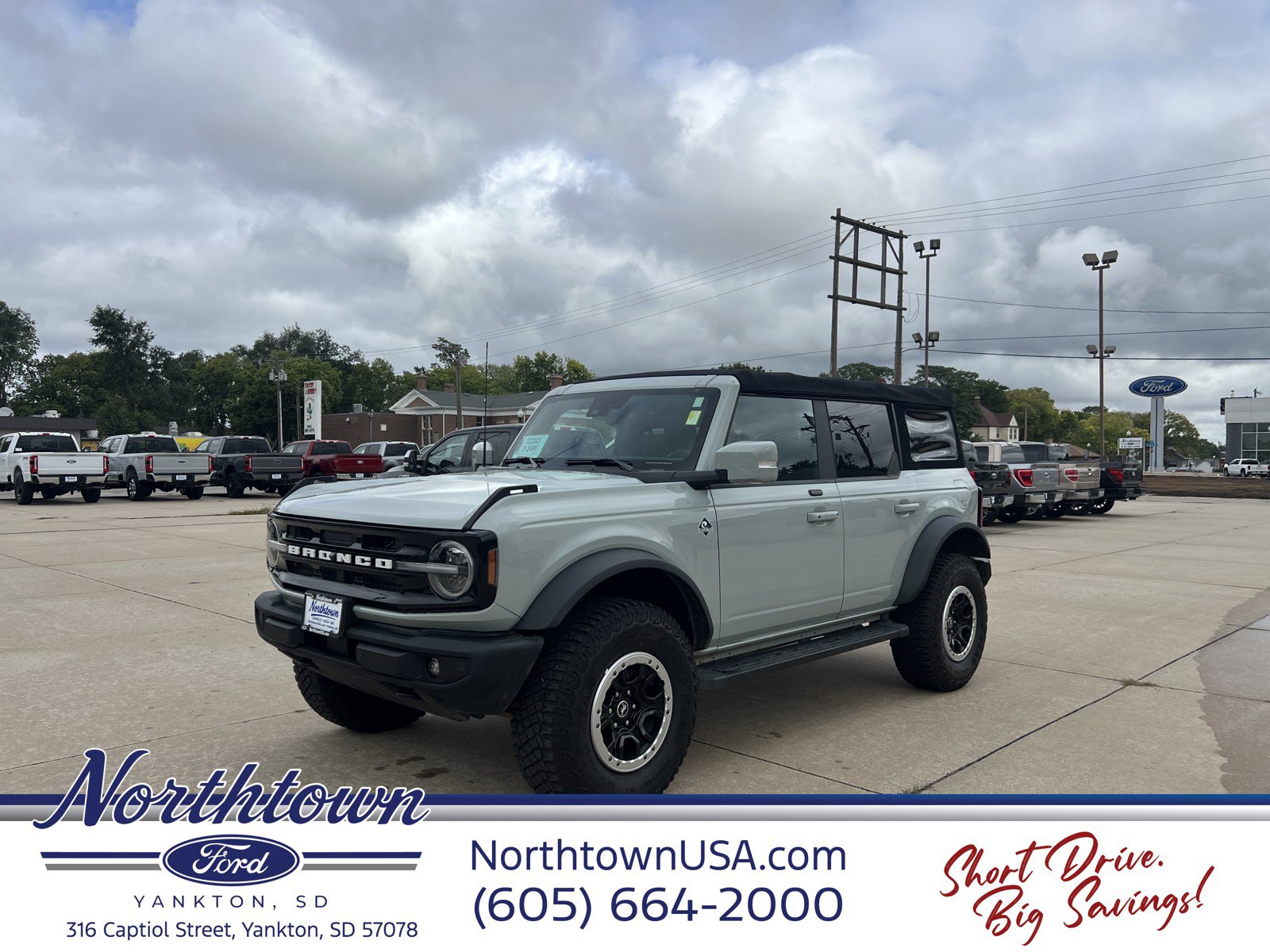 Used 2021 Ford Bronco Outer Banks w/ Sasquatch Package AWD/4WD image 1