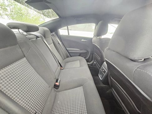 Used 2019 Dodge Charger Scat Pack RWD image 5