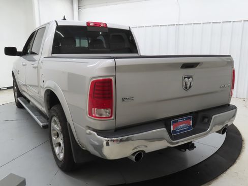 Used 2017 RAM 1500 Laramie w/ Convenience Group AWD/4WD image 6