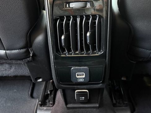 Used 2022 Jeep Compass Latitude AWD/4WD image 16