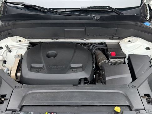 Used 2018 Volvo XC90 T6 Momentum w/ Convenience Package image 15