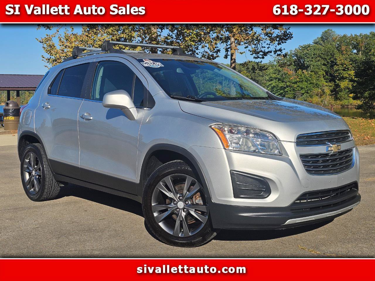Used 2016 Chevrolet Trax LT w/ LT Sun and Sound Package AWD/4WD image 1