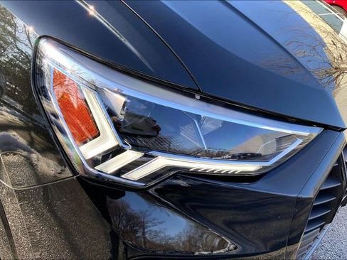 Used 2025 Audi Q3 2.0T Premium w/ Convenience Package image 26