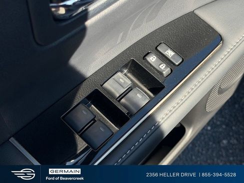 Used 2016 Lexus ES 350 w/ Luxury Package w/Wood Trim FWD image 18