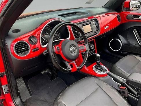 Used 2018 Volkswagen Beetle 2.0T S FWD image 18