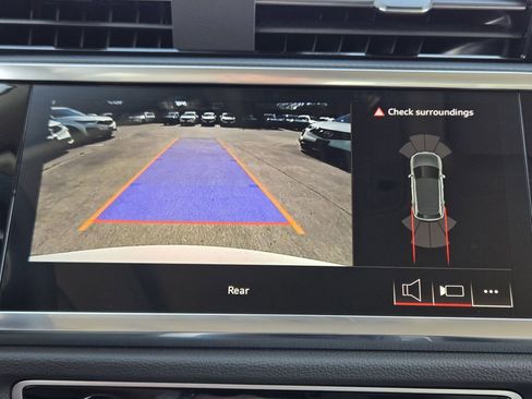 Certified 2025 Audi Q3 2.0T Premium w/ Convenience Package image 23