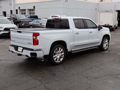 Used 2026 Chevrolet Silverado 1500 High Country AWD/4WD image 10