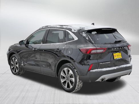 Used 2023 Ford Escape Platinum image 5