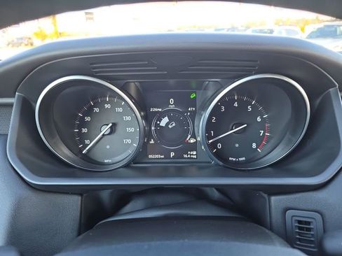 Used 2016 Land Rover Range Rover Sport SE image 19