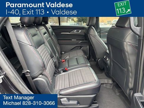 Used 2025 Ford Explorer ST-Line w/ ST-Line Street Pack image 12