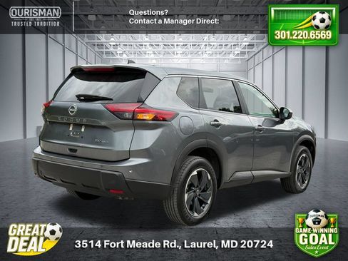 Used 2024 Nissan Rogue SV AWD/4WD image 4