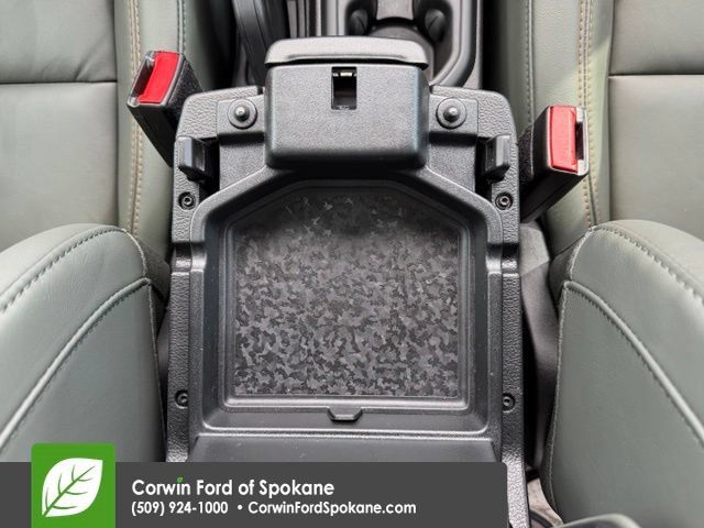 Used 2025 Jeep Gladiator Mojave AWD/4WD image 33
