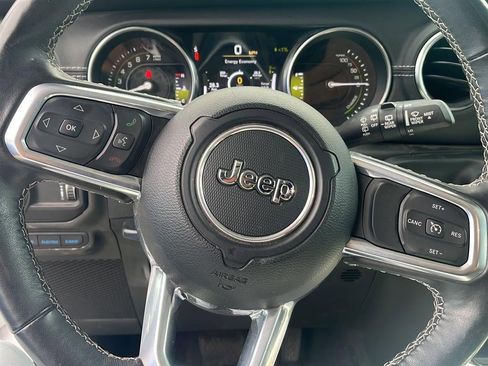 Used 2023 Jeep Wrangler Unlimited Sahara w/ Cold Weather Group AWD/4WD image 16