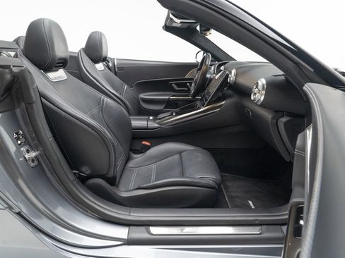 Used 2022 Mercedes-Benz SL 63 AMG SL 63 AMGﾮ w/ Driver Assistance Package image 41