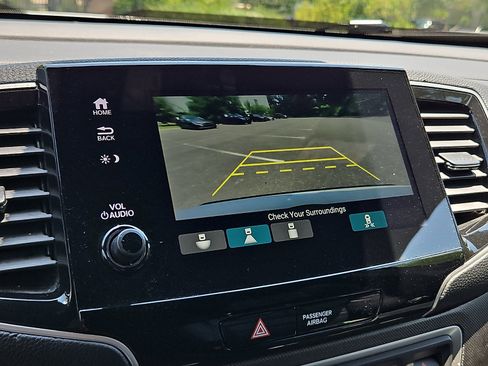Used 2023 Honda Passport TrailSport image 19