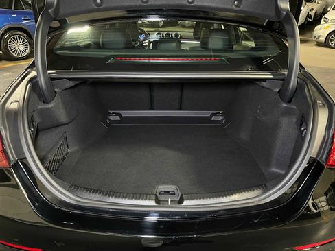 Used 2025 Mercedes-Benz C 300 4MATIC Sedan image 17