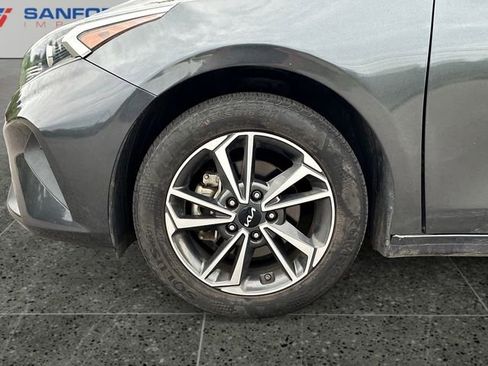 Used 2023 Kia Forte LXS FWD image 14