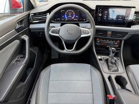 New 2026 Volkswagen Jetta SE image 25