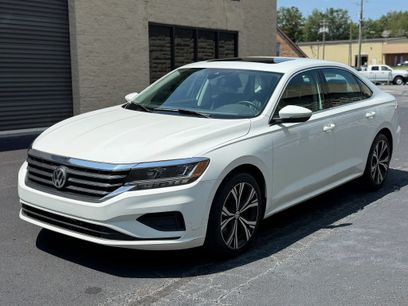 Used 2022 Volkswagen Passat 2.0T SE