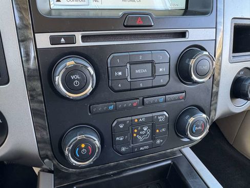 Used 2016 Ford Expedition Limited w/ Equipment Group 301A image 34