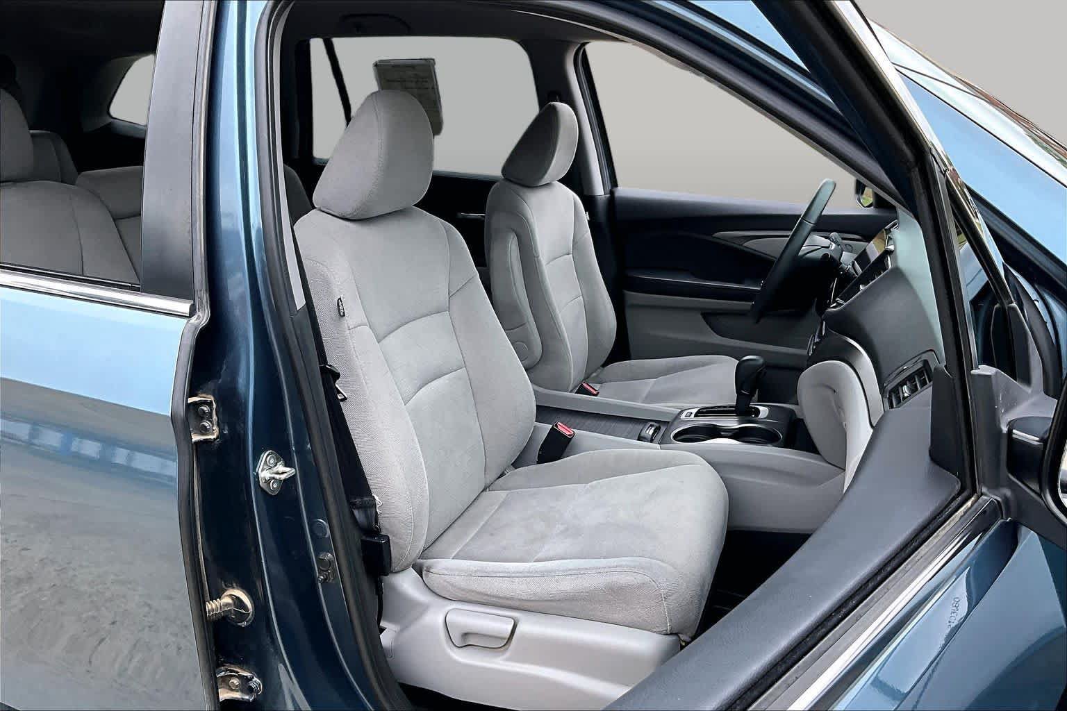 Used 2019 Honda Pilot EX image 9