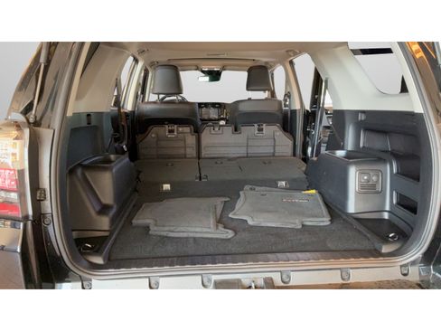 Used 2023 Toyota 4Runner TRD Off-Road Premium w/ Moonroof Package AWD/4WD image 39