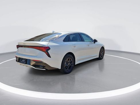 New 2026 Kia K5 LXS FWD image 8
