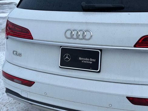 Used 2023 Audi Q5 2.0T Premium w/ Convenience Package image 13