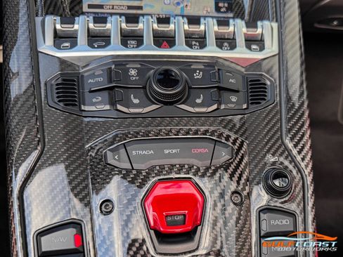 Used 2016 Lamborghini Aventador LP 700-4 image 19