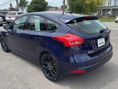 Used 2016 Ford Focus SE w/ Equipment Group 201A FWD image 11