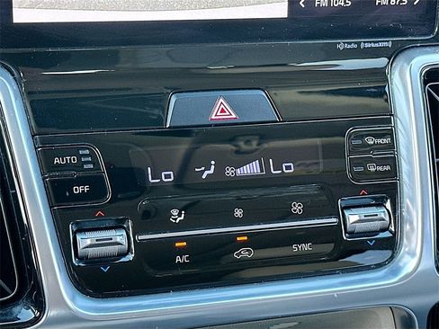 Certified 2023 Kia Sorento SX image 16
