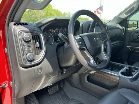Used 2021 Chevrolet Silverado 1500 LT Trail Boss w/ Convenience Package II AWD/4WD image 10