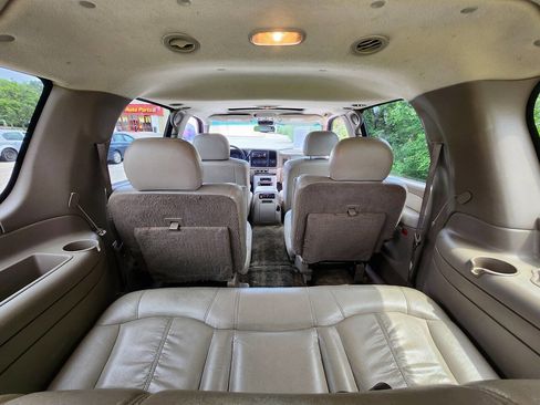 Used 2002 Chevrolet Suburban LT AWD/4WD image 11