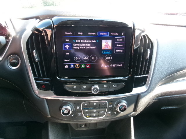 Used 2021 Chevrolet Traverse LT FWD image 27