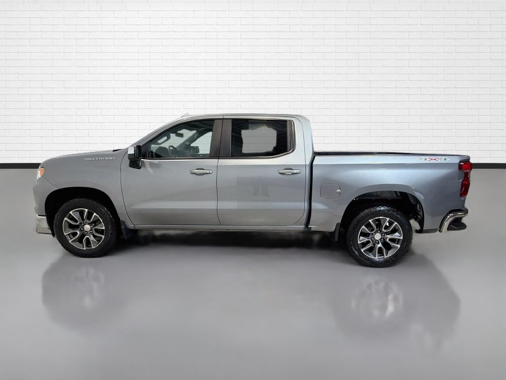 Used 2023 Chevrolet Silverado 1500 LT AWD/4WD image 6