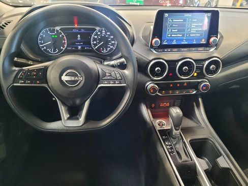 Used 2025 Nissan Sentra SV FWD image 22