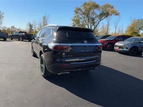 Certified 2023 Buick Enclave Essence w/ Sport Touring Edition image 7