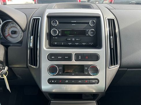 Used 2010 Ford Edge SEL image 26
