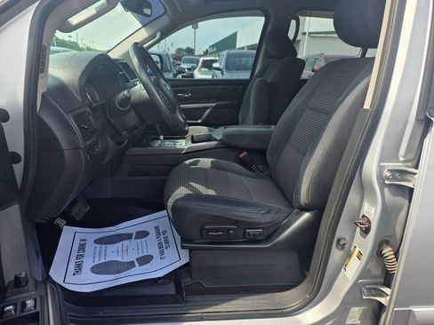Used 2015 Nissan Armada SV AWD/4WD image 9