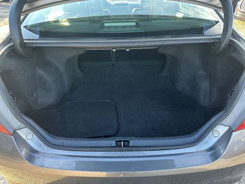 Used 2017 Toyota Camry SE image 22