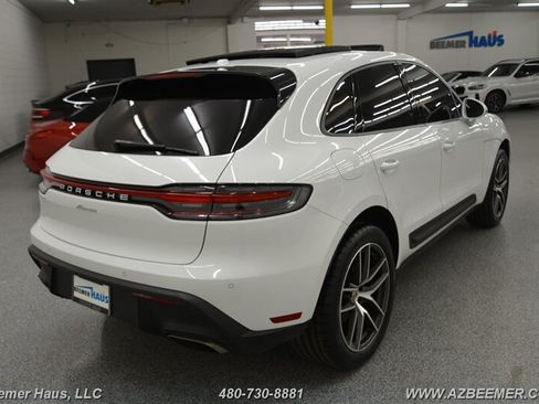 Used 2023 Porsche Macan AWD/4WD image 11