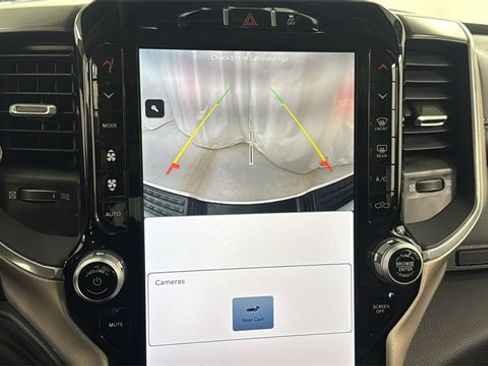 Used 2024 RAM 2500 Laramie image 25